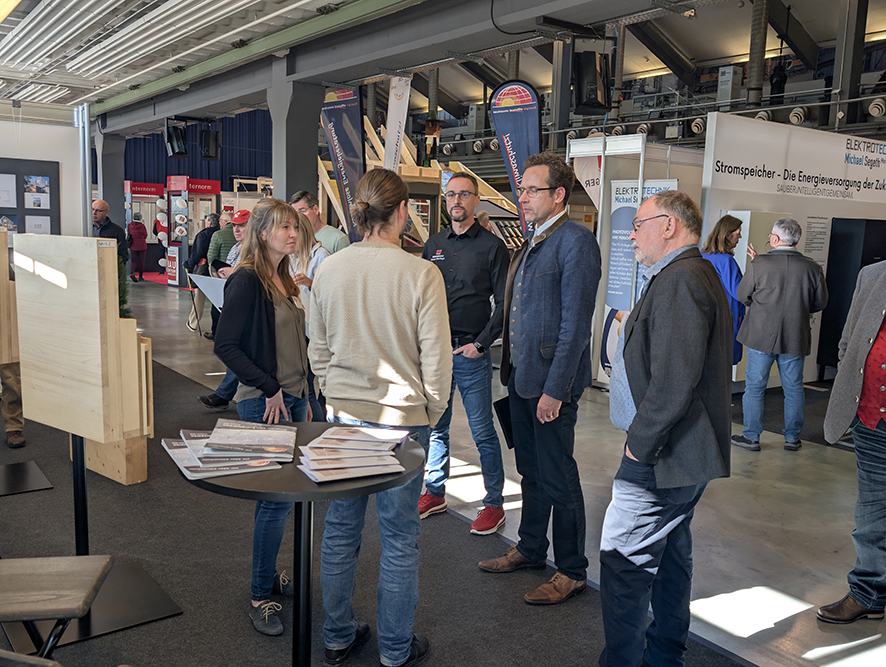 Impressionen von der Energiesparmesse CLEVER BAUEN+LEBEN 2025
