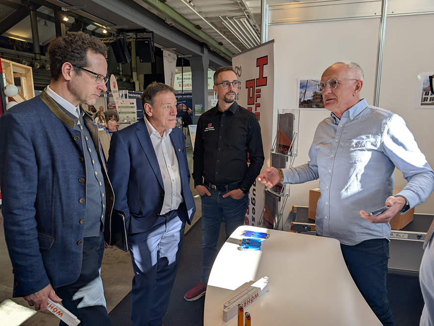 Impressionen von der Energiesparmesse CLEVER BAUEN+LEBEN 2025
